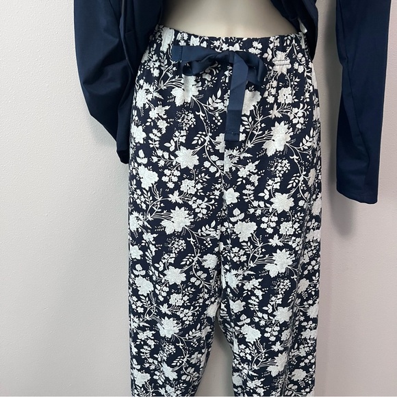 Lands' End Navy Floral 2-Piece Pajama Set Size M - Picture 3 of 8